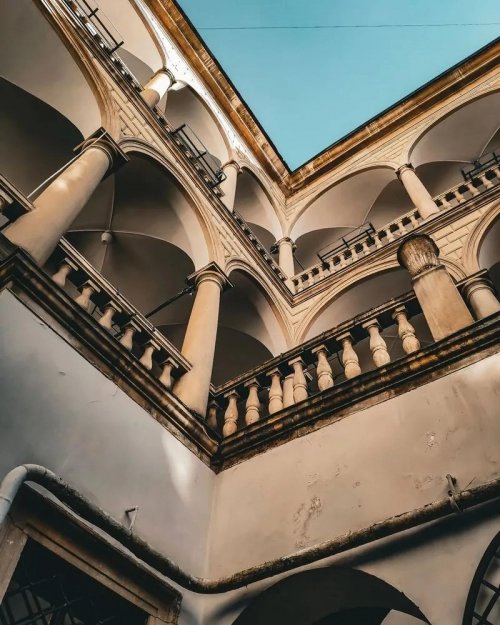 Італійський дворик, Україна | Автор фотографії - my_flying_shark