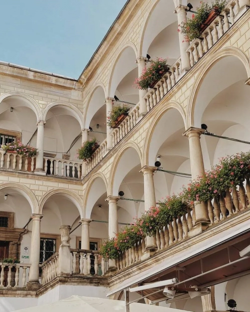 Італійський дворик - Дворики, Львівська область, Львів