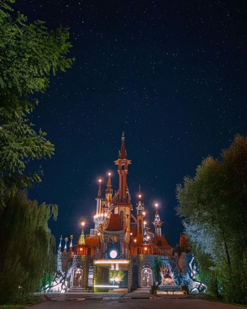 Кіностудія Victoria Film Studios - Фортеці, замки, палаци, Київська область, 