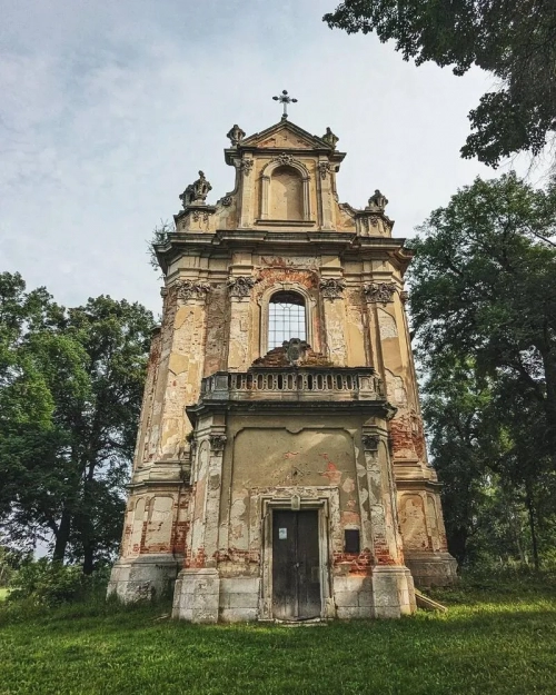 Костел всіх святих Україна | Автор фотографії - forgottengalicia