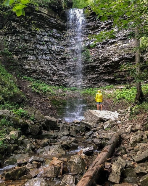 Крапельковий водоспад - Водоспади, Івано-Франківська область, 