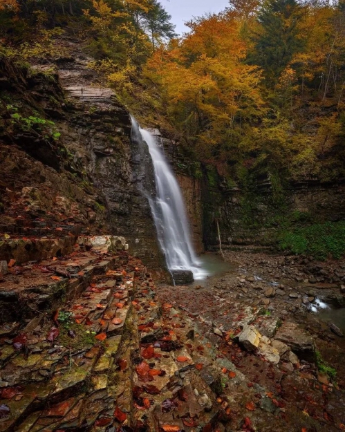 Манявський водоспад Україна | Автор фотографії - sergiystepanenko
