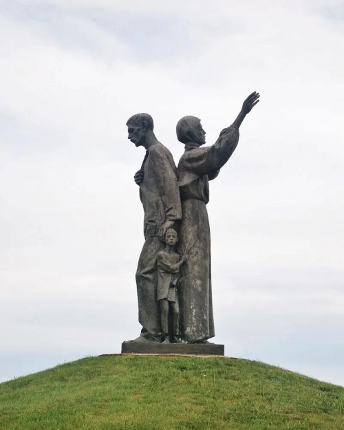 Меморіал жертвам Голодомору - Монументи, меморіали, Харківська область, Харків