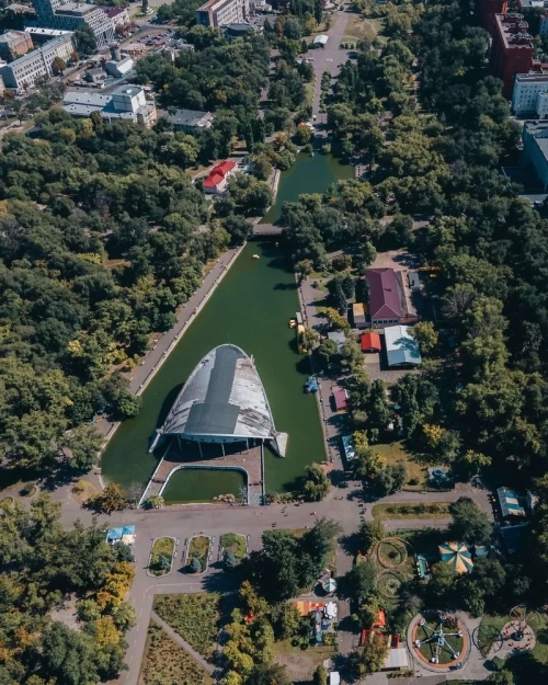 Парк ім. Лазаря Глоби, Україна | Автор фотографії - ph_deniska