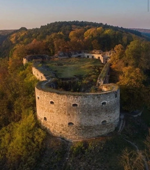 Теребовлянський замок - Фортеці, замки, палаци, Тернопільська область, Теребовля